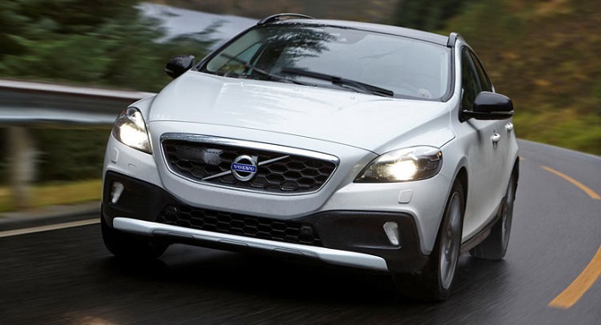 Volvo XC40, il nuovo SUV compatto debutterà nel 2018