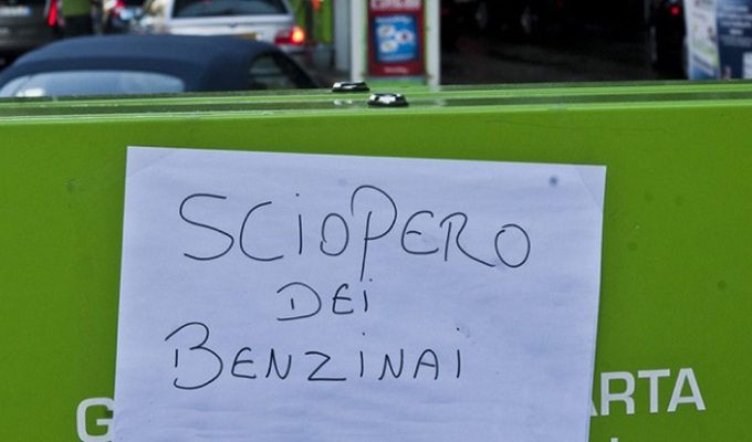 Sciopero di 48 ore dei benzinai sulle autostrade