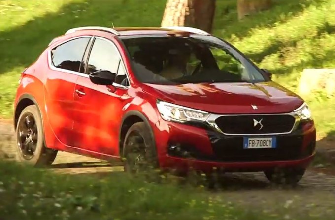 Nuova DS 4 e DS 4 Crossback, duplice anima che mescola stile e grinta [VIDEO]