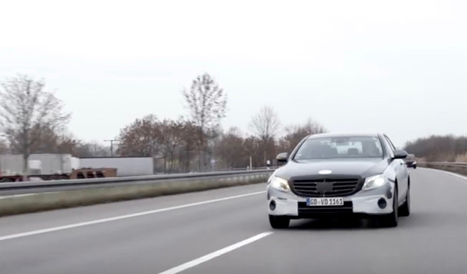 Mercedes Classe E MY 2017: un intenso sviluppo per la decima generazione [VIDEO]