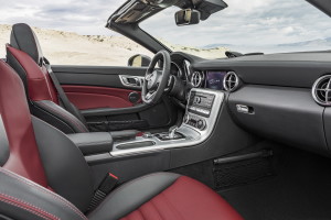 Mercedes SLC, dettagli in bella vista nella nuova foto-gallery ufficiale [FOTO]