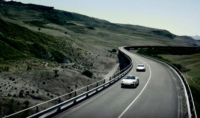 Porsche 911 Turbo e Turbo S MY 2016: una potenza che rende dinamica ogni strada [VIDEO]