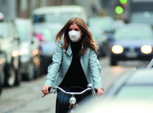 Smog a Milano e Roma, i livelli di Pm 10 crescono nonostante i divieti sul traffico