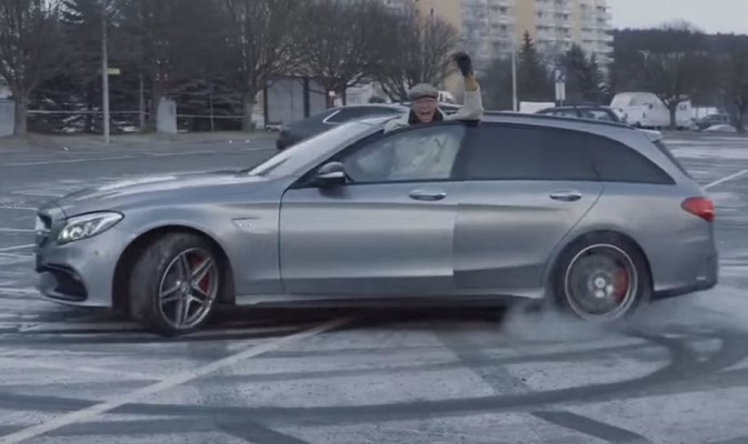 Uno scherzo da paura in Mercedes AMG