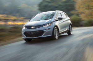 Chevrolet Bolt EV, la compatta elettrica è realtà al CES 2016 [FOTO e VIDEO]