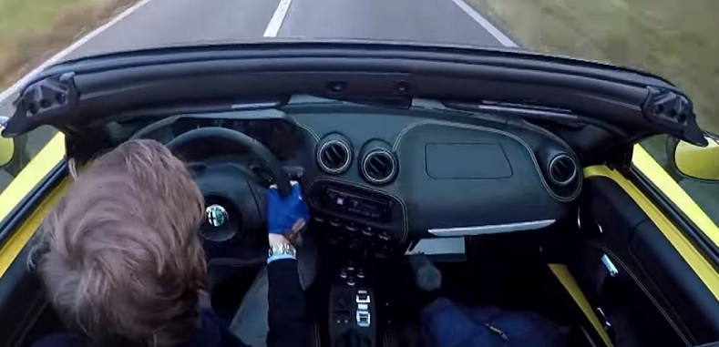 Alfa Romeo 4C Spider: 5 motivi per amarla e 5 per odiarla [VIDEO]