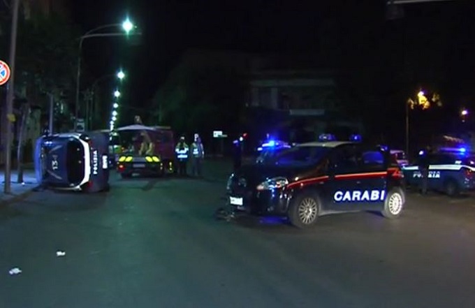 Palermo, incidente stradale tra un’auto dei Carabinieri e una della Polizia