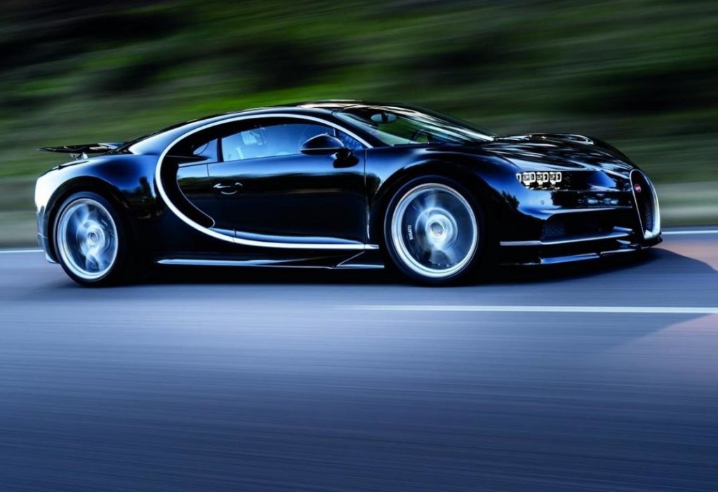 Bugatti Chiron, svelata la hypercar estrema che sfreccia fino a 420 km/h [FOTO UFFICIALI]