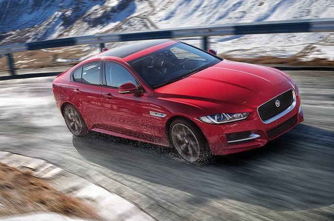 Jaguar XE, controllo totale e piacere di guida con la trazione All Wheel Drive [VIDEO]