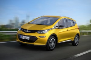 Opel Ampera-e, arriva la nuova compatta elettrica del Fulmine [FOTO]