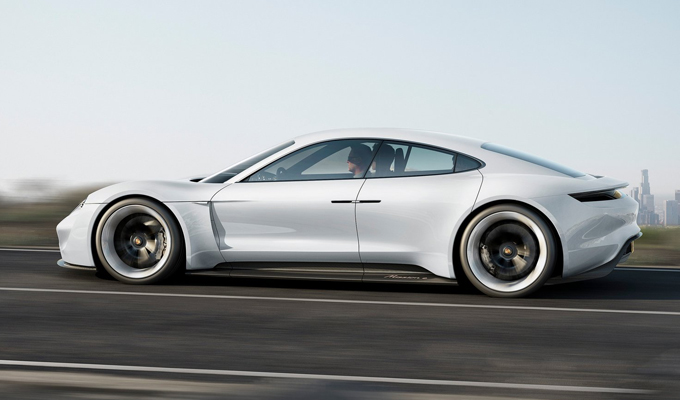 Porsche Mission E: sarebbe iniziato lo sviluppo di produzione con nome in codice J1