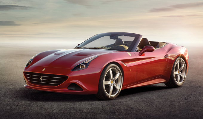 Ferrari California T: nuove visioni prospettiche dal deserto [VIDEO]