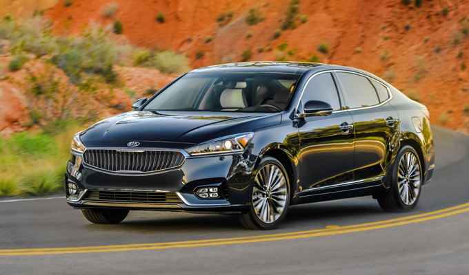 Kia Cadenza MY 2017: design affinato e maggior spazio [VIDEO]