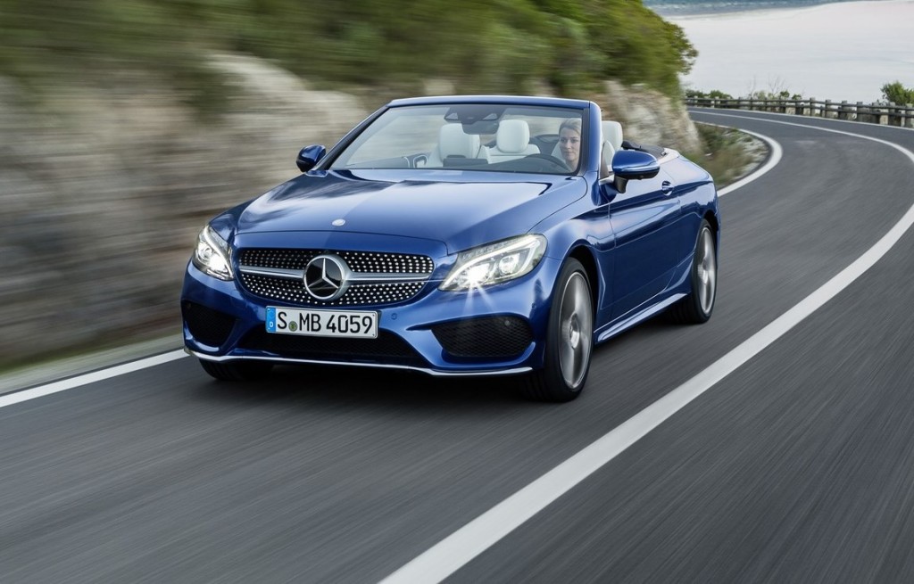 Mercedes Classe C Cabrio, ecco la scoperta premium della Stella che debutta a Ginevra [FOTO]