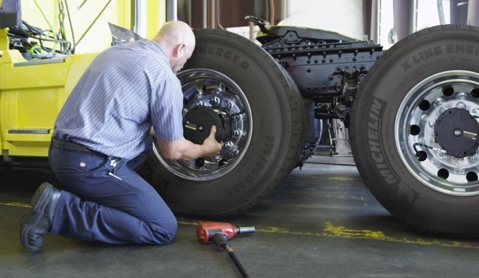 Michelin Auto Inflate, nuovo sistema di gonfiaggio automatico per pneumatici dei veicoli commerciali