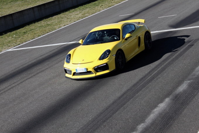 Porsche Cayman GT4: inno al piacere di guida [PROVA IN PISTA]