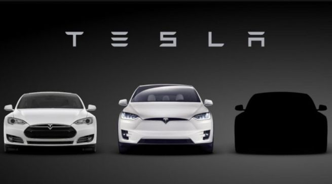 La Tesla Model 3 verrà svelata domani 1 aprile