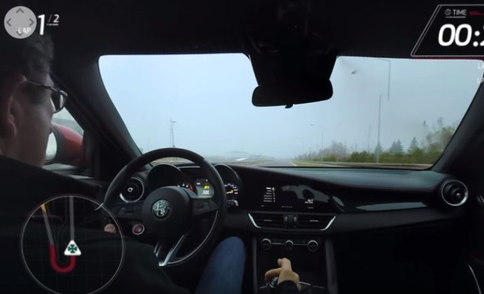 Alfa Romeo Giulia Quadrifoglio: salite a bordo per un giro in pista [VIDEO a 360°]