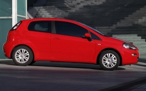 Fiat Punto: versi 4.800 euro e te la porti a casa