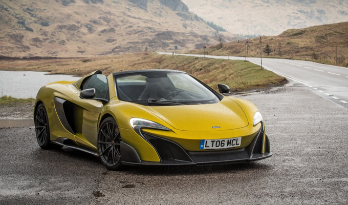 McLaren 675LT Spider: nuove prospettive di una visione potente [FOTO]