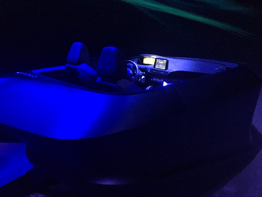 Peugeot i-Cockpit: l’esperienza di guida che tocca i sensi