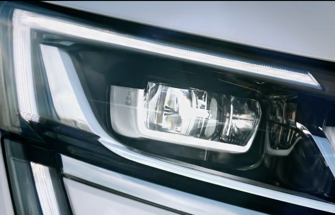 Renault Maxthon - Foto spia 19-04-2016