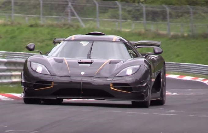 Koenigsegg One:1 torna al Nürburgring e va a caccia di record [VIDEO]