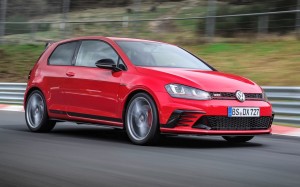 Volkswagen Golf GTI Clubsport S: VIDEO del giro record al Nürburgring