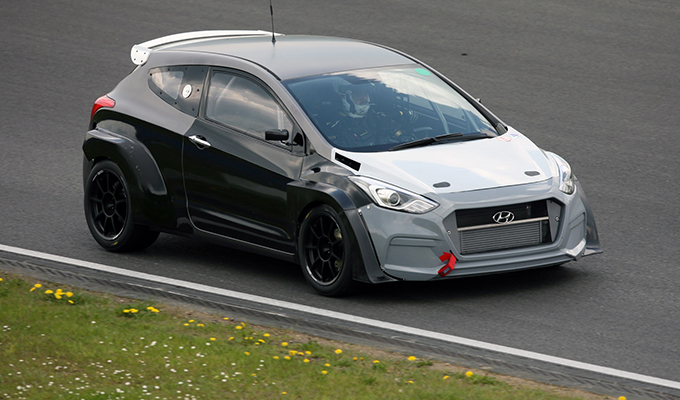 Hyundai i30 N Prototype: test finale alla 24 Ore del Nürburgring