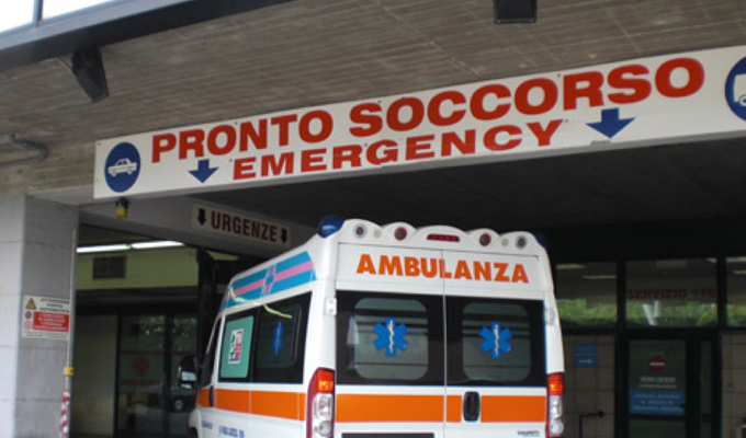 Incidente tra auto nella Provincia di Taranto, sei morti
