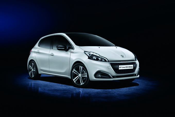 Peugeot 208 GT Line Ice White