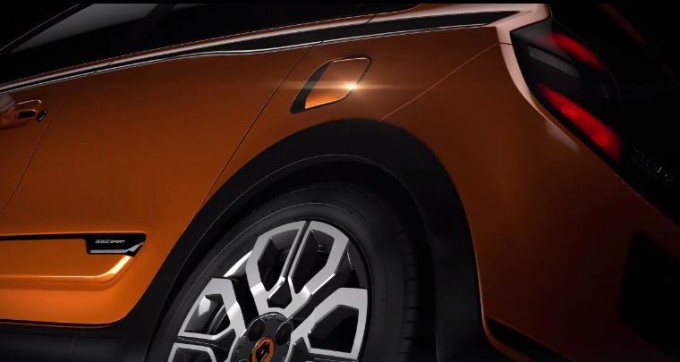 Renault Twingo “hot”: ecco la novità sportiva in arrivo [VIDEO TEASER]