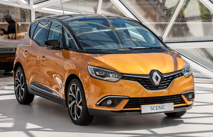 Nuova Renault Scénic: la rivoluzione della monovolume