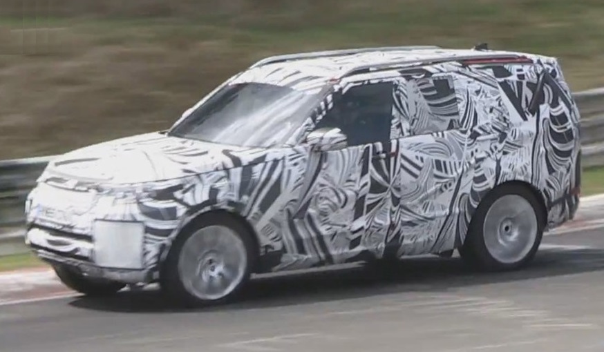 Land Rover Discovery: il nuovo modello gira al Nurburgring [VIDEO SPIA]