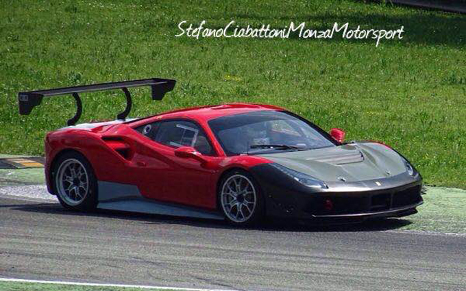 La Ferrari 488 Challenge impegnata nei test a Monza [VIDEO]