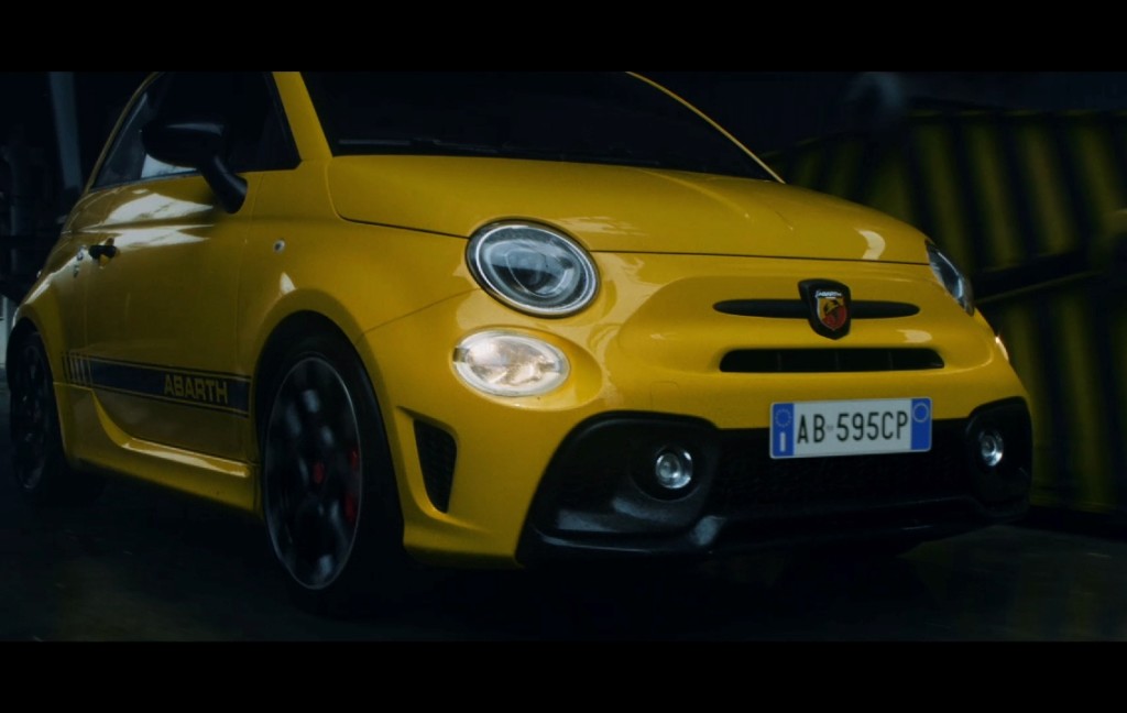 Nuova Abarth 595: spot all’insegna delle performance [VIDEO]