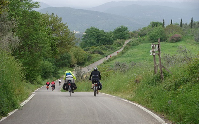 In Italia approdano le autostrade destinate alle biciclette