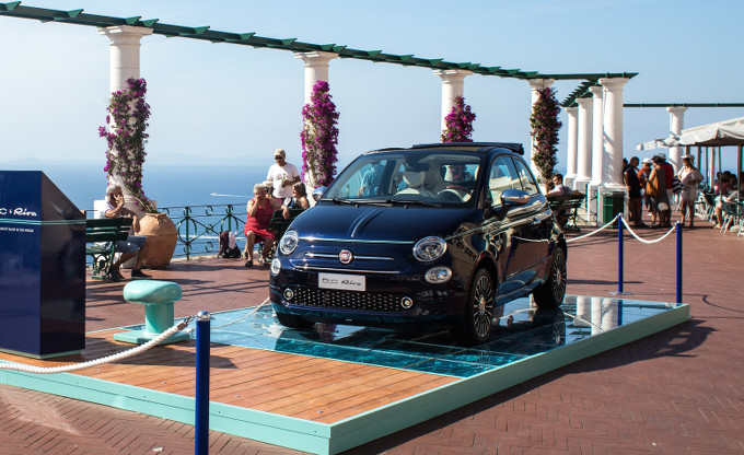 Fiat 500 festeggia il suo compleanno a Capri insieme a Riva