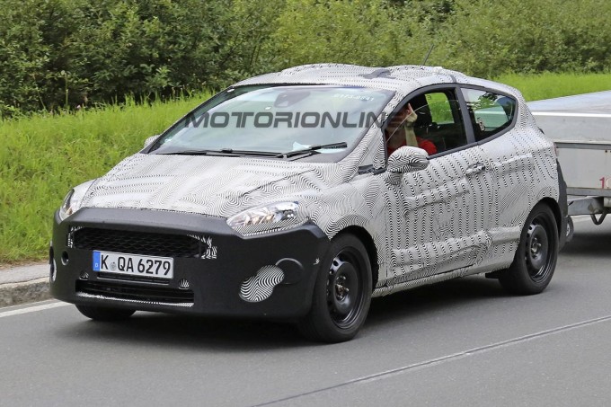 Ford Fiesta 3 porte - Foto spia 17-08-2016