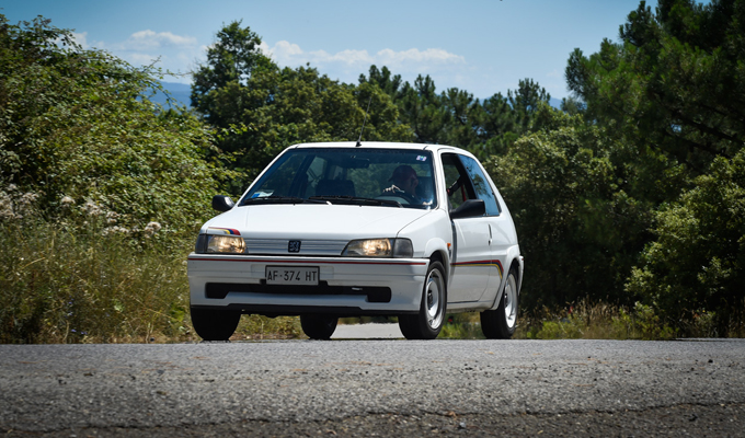 Peugeot 106 Rallye: percorrere le strade toscane con gli occhi del Leone [FOTO]