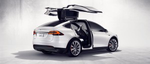 Tesla Model X: l’Autopilot ha salvato una vita