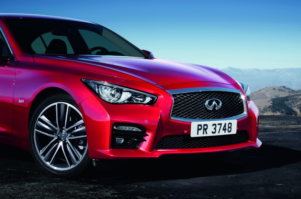 Infiniti Q50: diffuso il listino della versione rinnovata