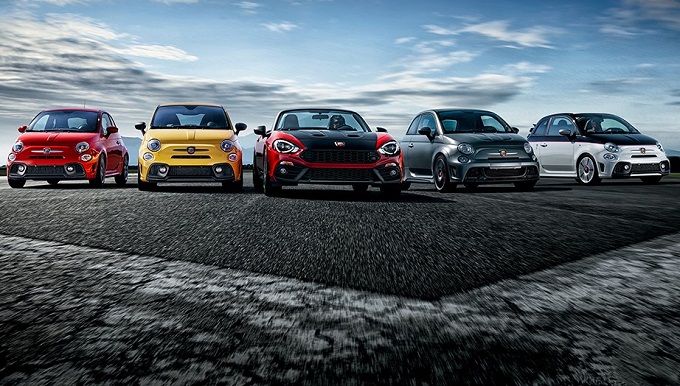 Abarth al Salone di Parigi 2016 con la 124 Spider e la nuova 595