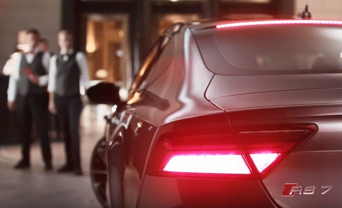 Audi lancia “Duel”, lo spettacolare spot in occasione del dibattito presidenziale americano [VIDEO]
