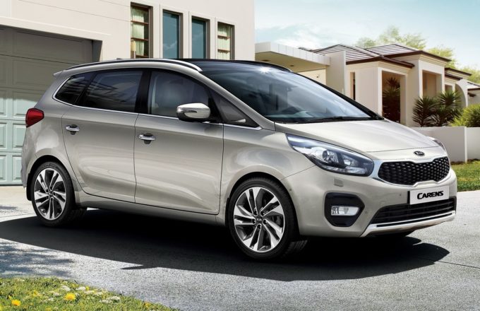 Kia Carens MY 2017: il restyling ammoderna la monovolume coreana