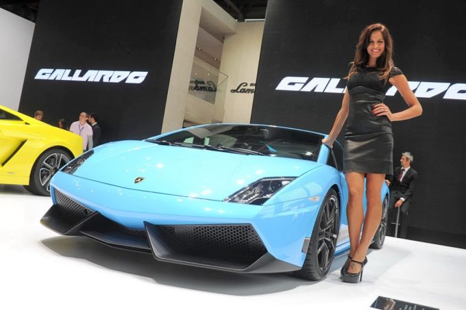 Lamborghini e Bentley salteranno il Salone di Parigi 2016