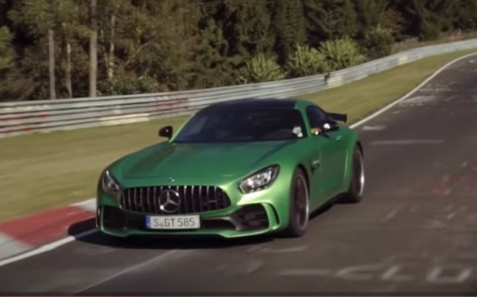 Mercedes-AMG GT R sulla pista del Nurburgring [VIDEO UFFICIALE]