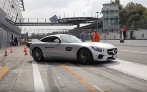 Mercedes-AMG GT: giro in pista a Monza con il driver dell’AMG Driving Academy [VIDEO]