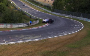 Nurburgring, sfiorato il dramma durante i track day [VIDEO]