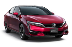 Honda Clarity Fuel Cell: autonomia record di 589 km
